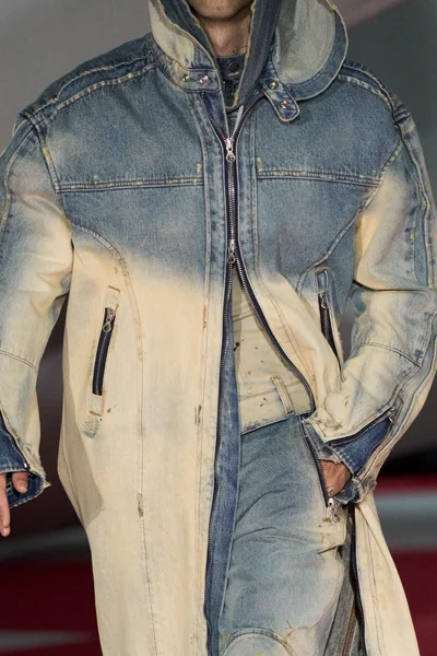 Look 7